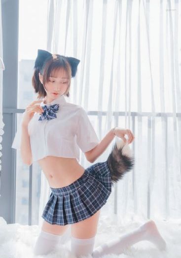 杨超越直播露出奶头_高清直播在线观看
